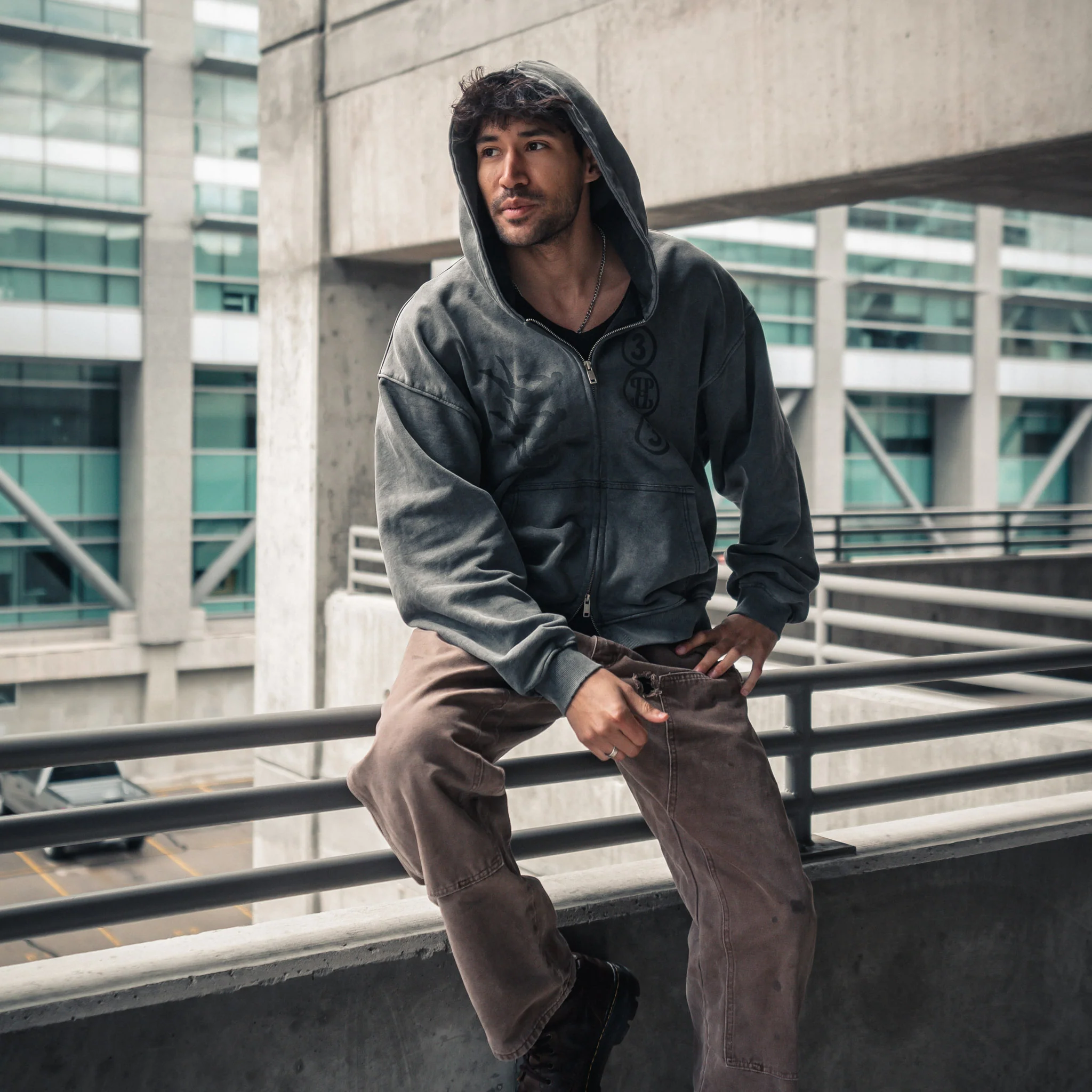 333 Ascend Sweater - Image 3