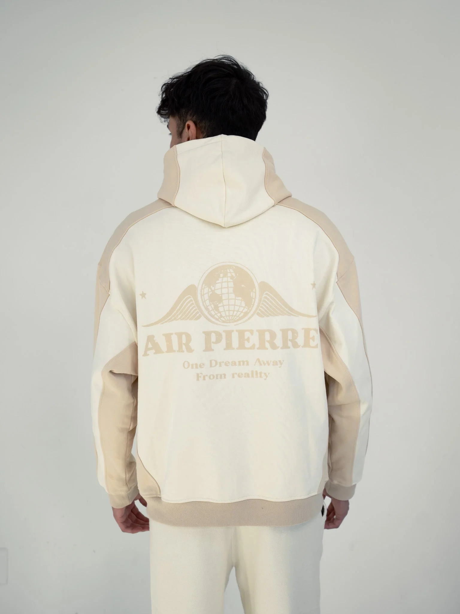 AIR PIERRE Hoodie (Creme)