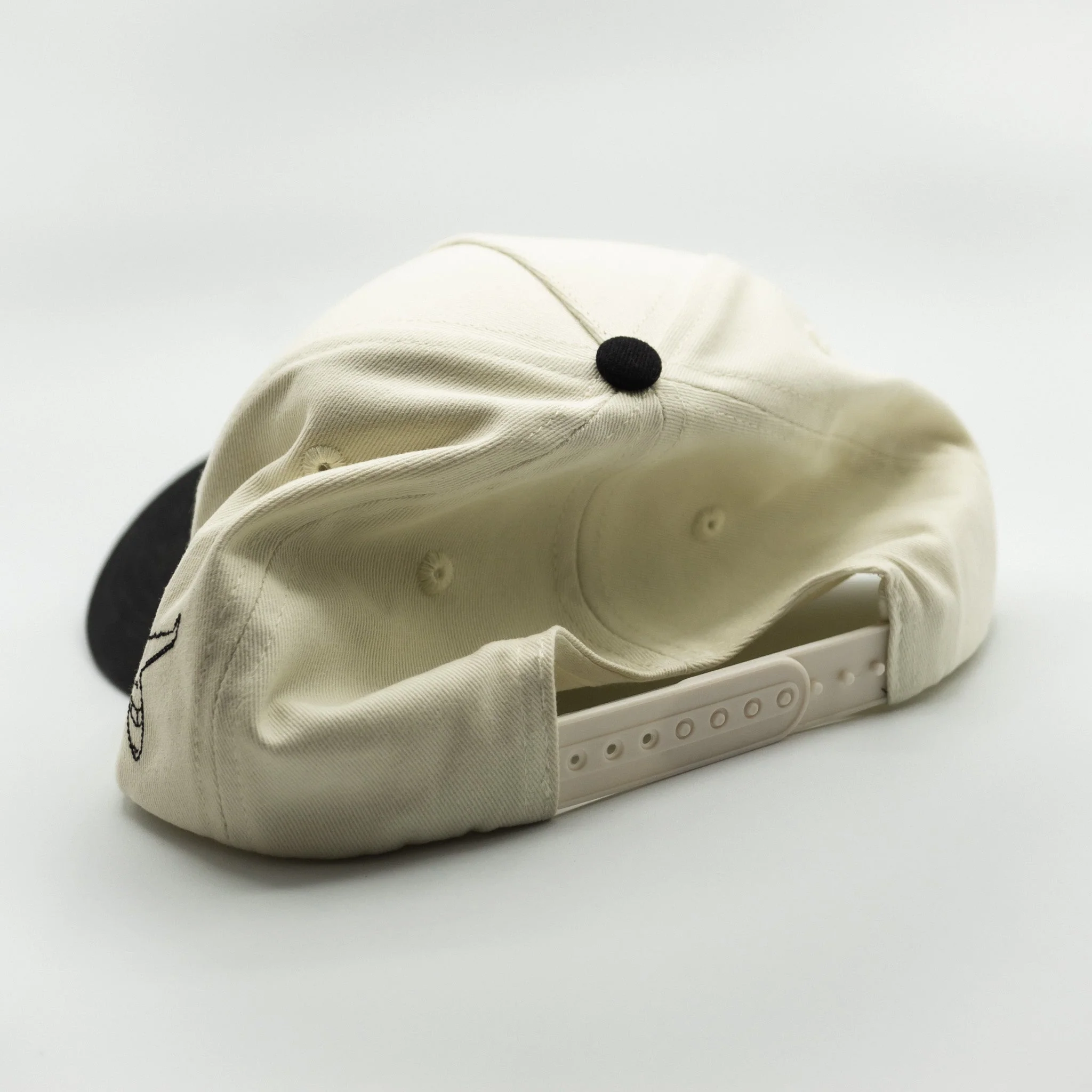 AIR PIERRE Snap-back Hat - Image 6